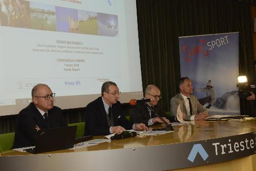 Marco Tullio Petrangelo (direttore generale PromoTurismoFVG), Sergio Bolzonello (Vicepresidente Regione FVG), Antonio Marano (presidente Trieste Airport) 
e Bruno Bertero (direttore marketing PromoTurismoFVG) alla conferenza stampa di presentazione dei dati sui flussi turistici in regione nel 2017 e 
sull'attività di promozione e comunicazione di PromoTurismoFVG - Ronchi dei Legionari 07/03/2018
